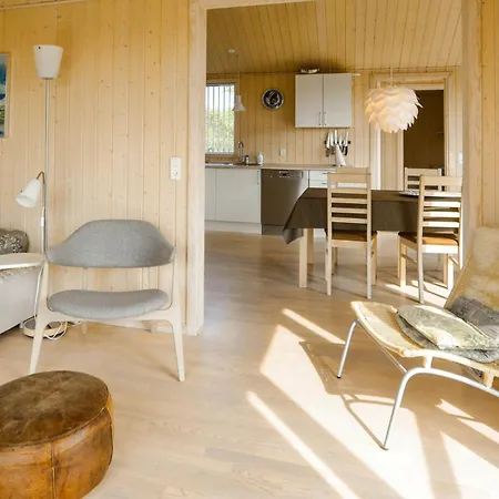 Three-bedroom In Semesterbostad Fjerritslev